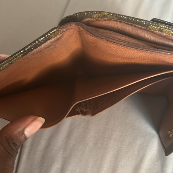 LV Compact wallet - Picture 10 of 14